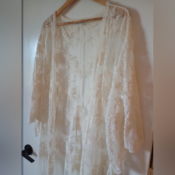 She + Sky Cream Lace Kimono Robe Coverup Boho Style Size Medium / Large - Picture 6 of 16